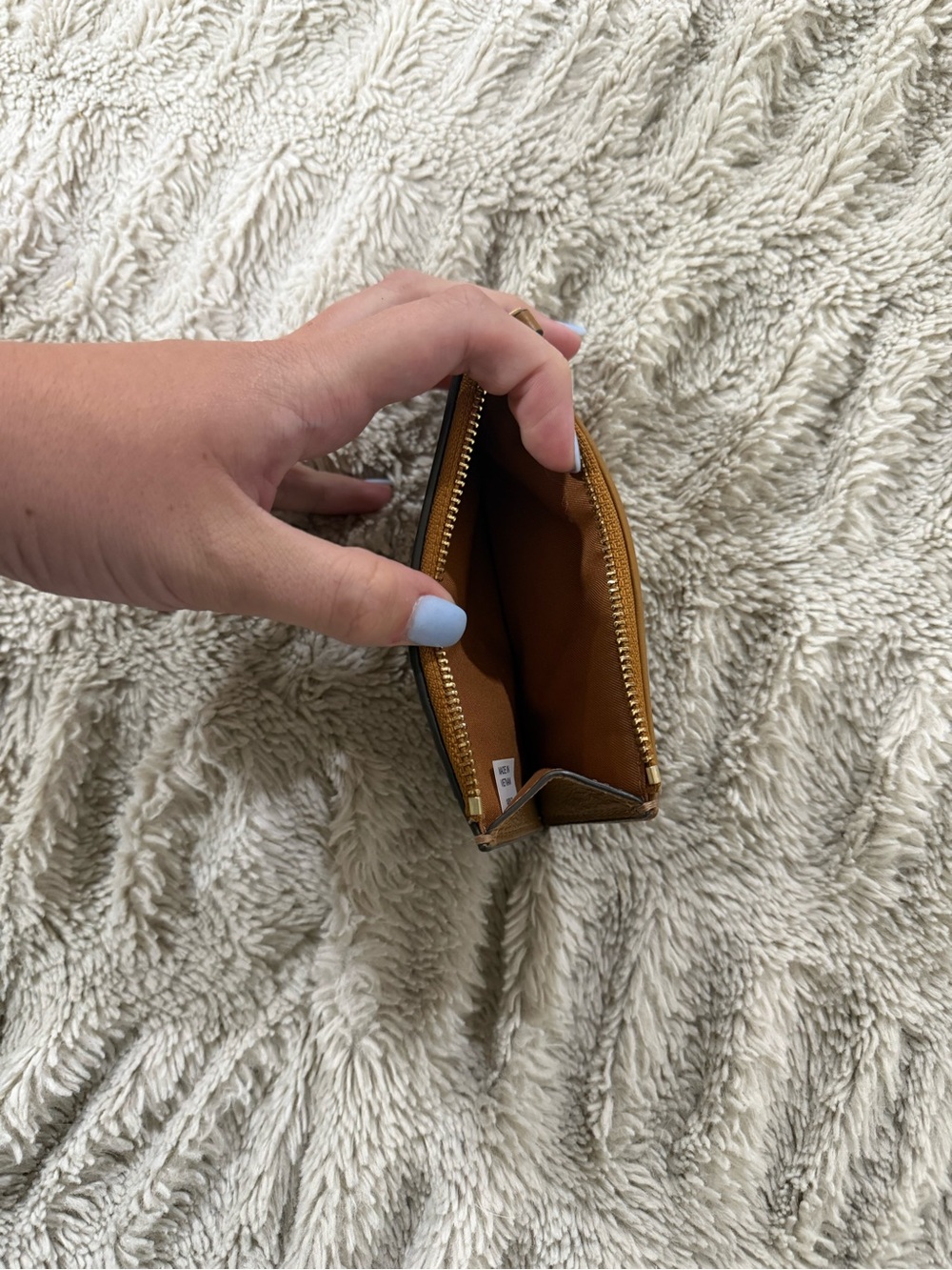 Tory Burch Quilted Leather Zip Card Case Wallet - Tan Brown with Gold Logo - Picture 3 of 3